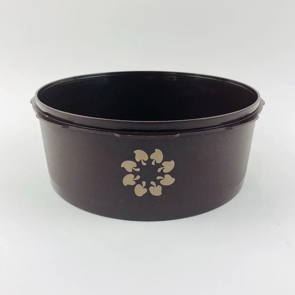 Tupperware Brown 8
